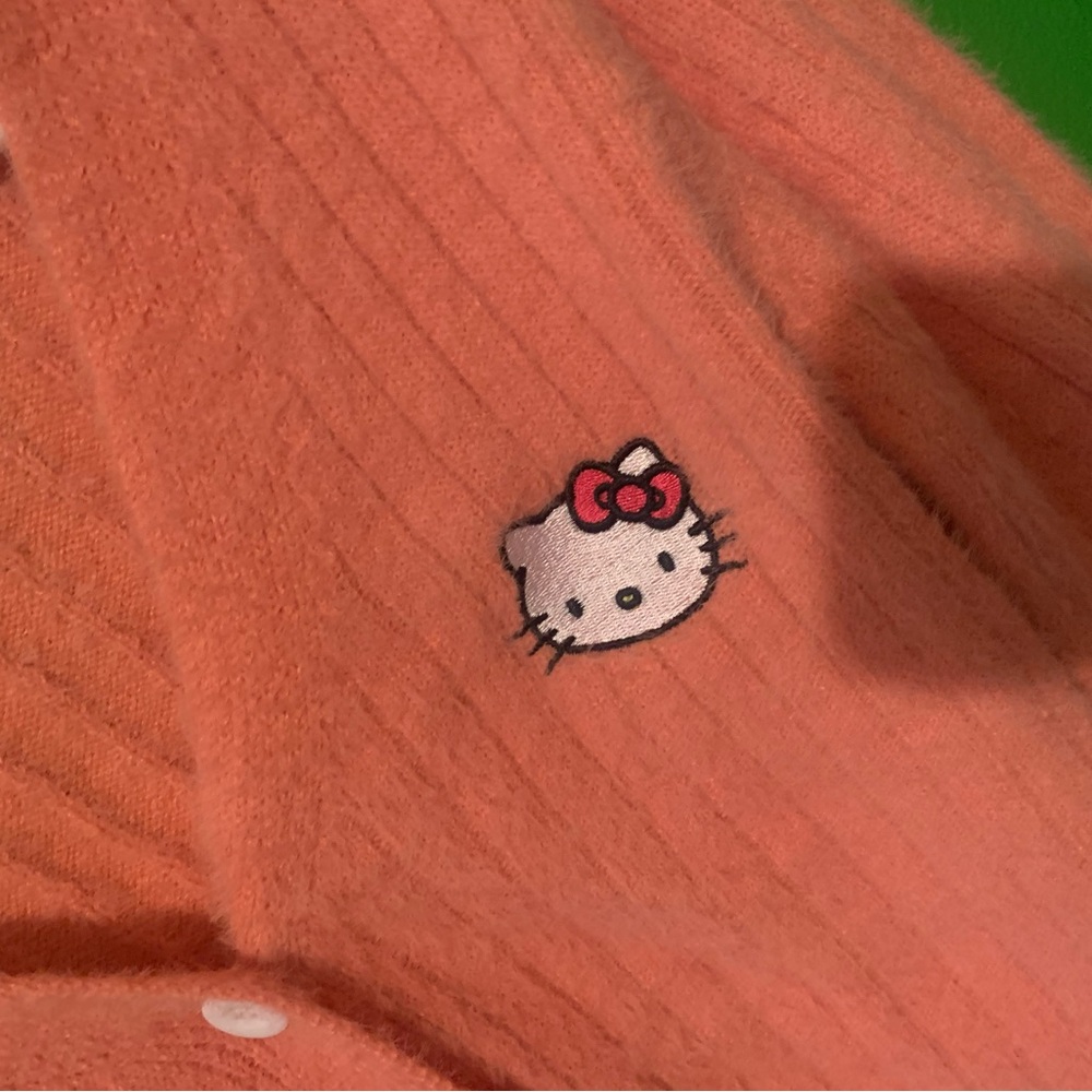 Hello Kitty Cardigan - Picture 2 of 6